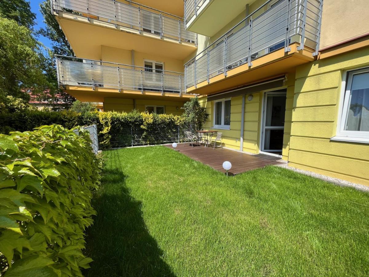 Apartament Z Garazem I Ogrodem Kołobrzeg Extérieur photo