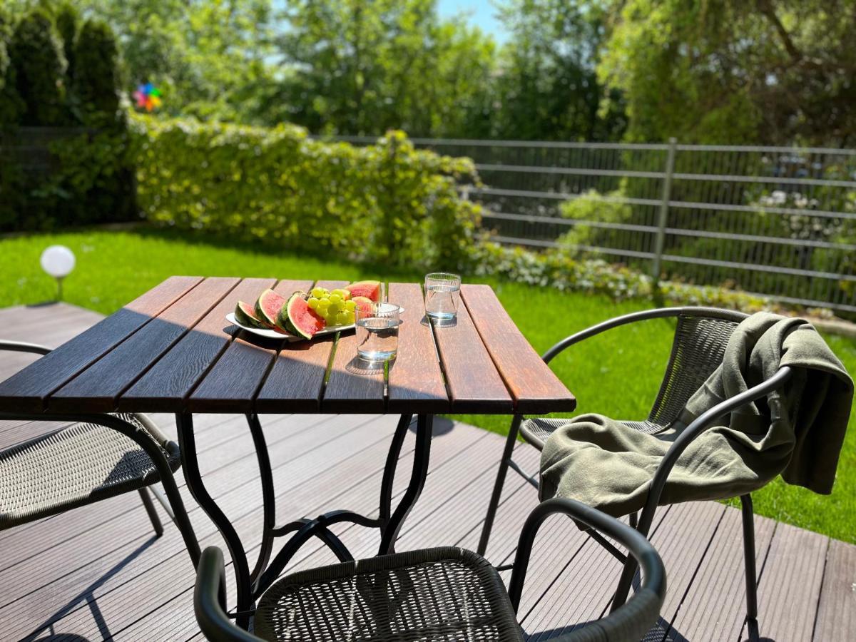 Apartament Z Garazem I Ogrodem Kołobrzeg Extérieur photo