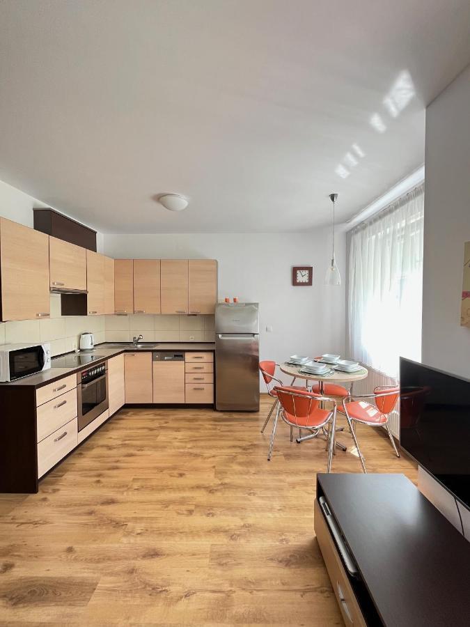 Apartament Z Garazem I Ogrodem Kołobrzeg Extérieur photo