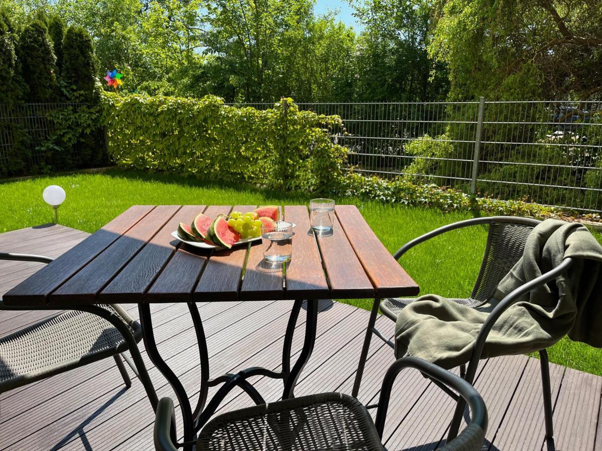 Apartament Z Garazem I Ogrodem Kołobrzeg Extérieur photo