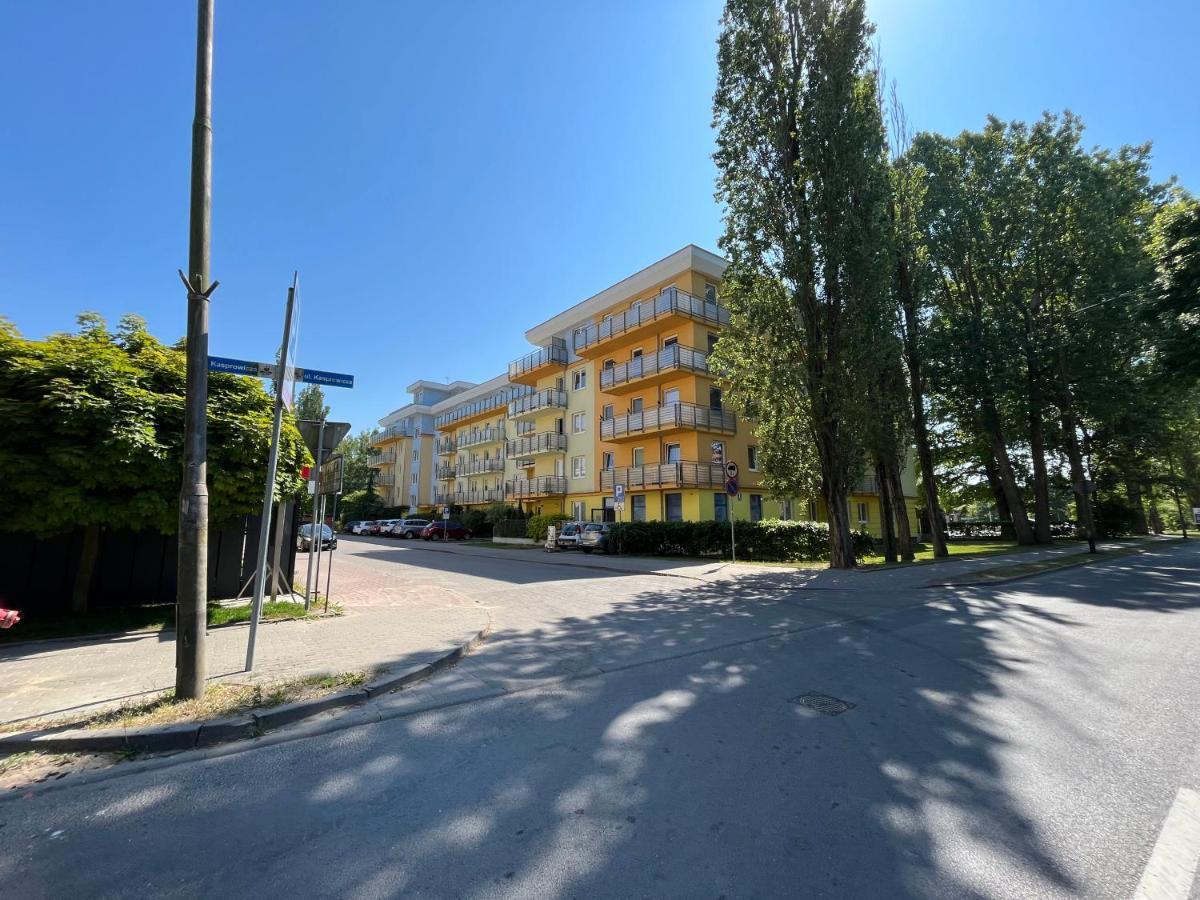 Apartament Z Garazem I Ogrodem Kołobrzeg Extérieur photo